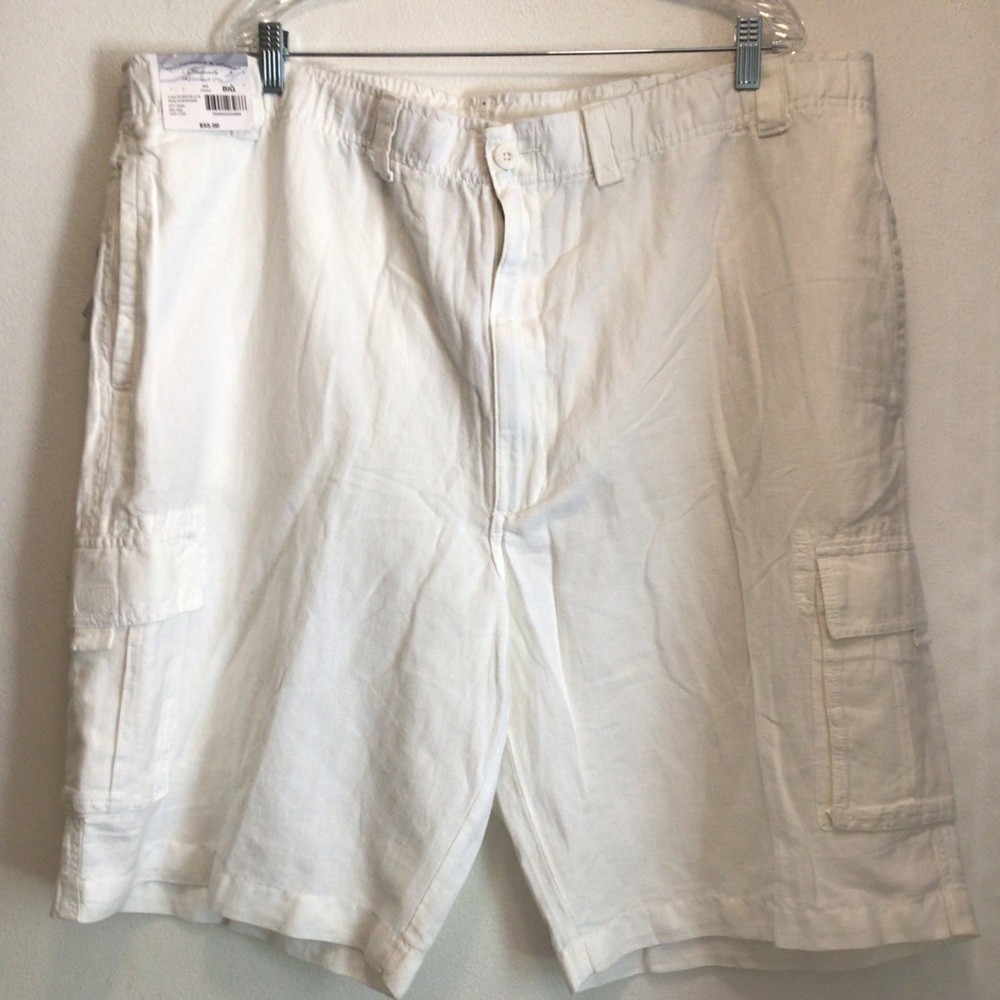Round tree & yorke men’s Big, casual relaxed fit cargo style size 46 waist.